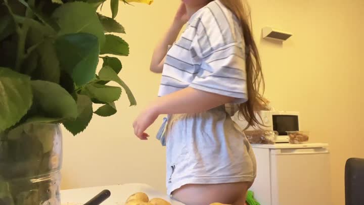 Apofigeaa — видео 1 | Стримерши 18+