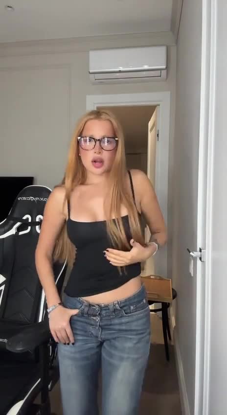 Tenderlybae — видео 4 | Стримерши 18+